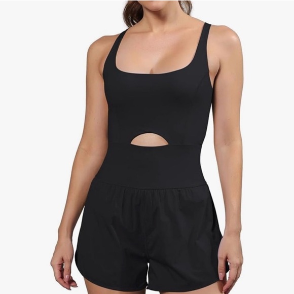 Amazon Black Sleeveless Cutout Romper - Picture 5 of 11